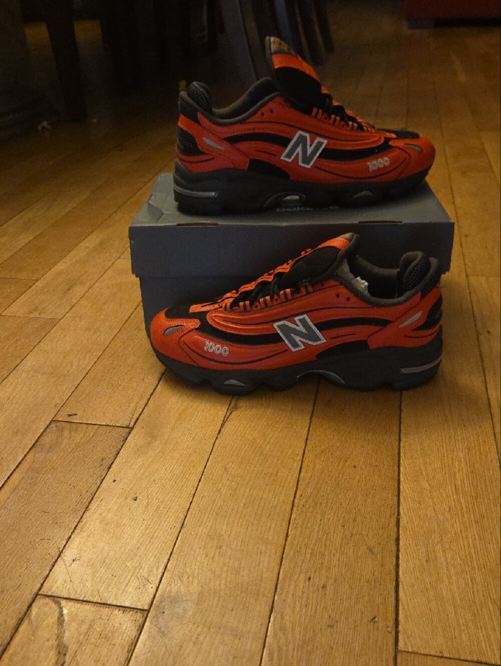 Red NEW BALANCE 1000 MSR ...RARE!! - Picture 8 of 11